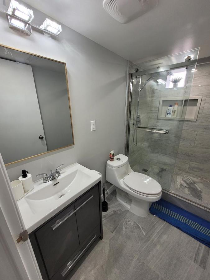 Guest House Basement - Master Bedrooms In Bayview Village Toronto Ngoại thất bức ảnh