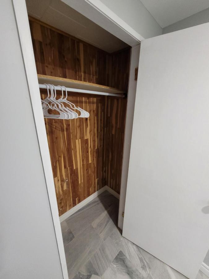 Guest House Basement - Master Bedrooms In Bayview Village Toronto Ngoại thất bức ảnh